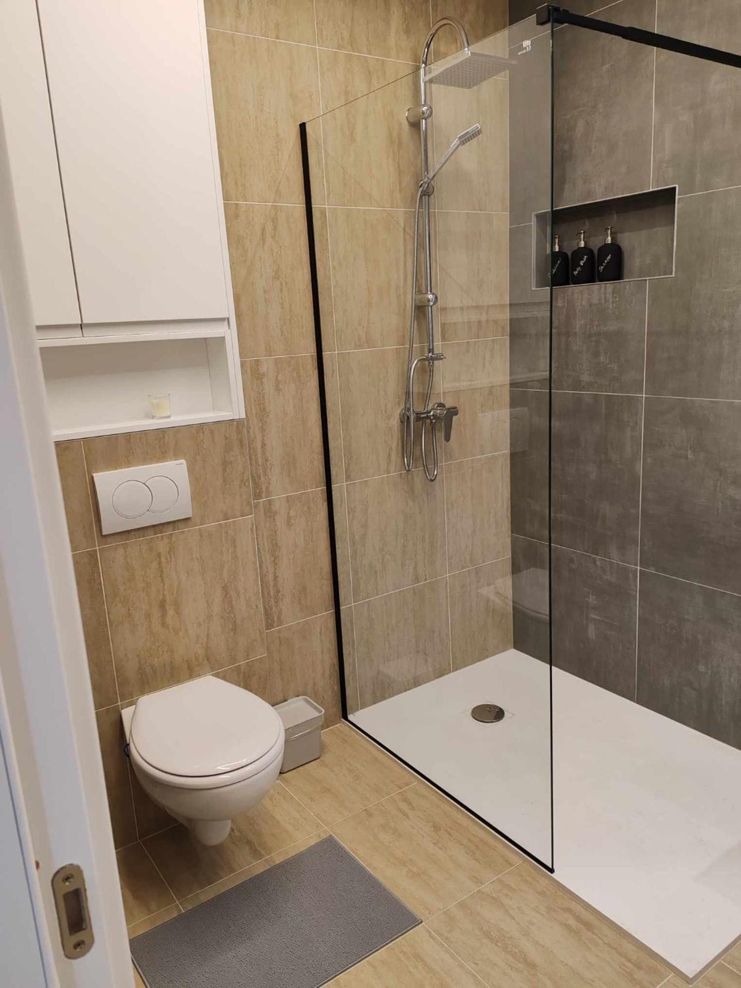 Apartman „Karolina” Nova Gradiska Buitenkant foto