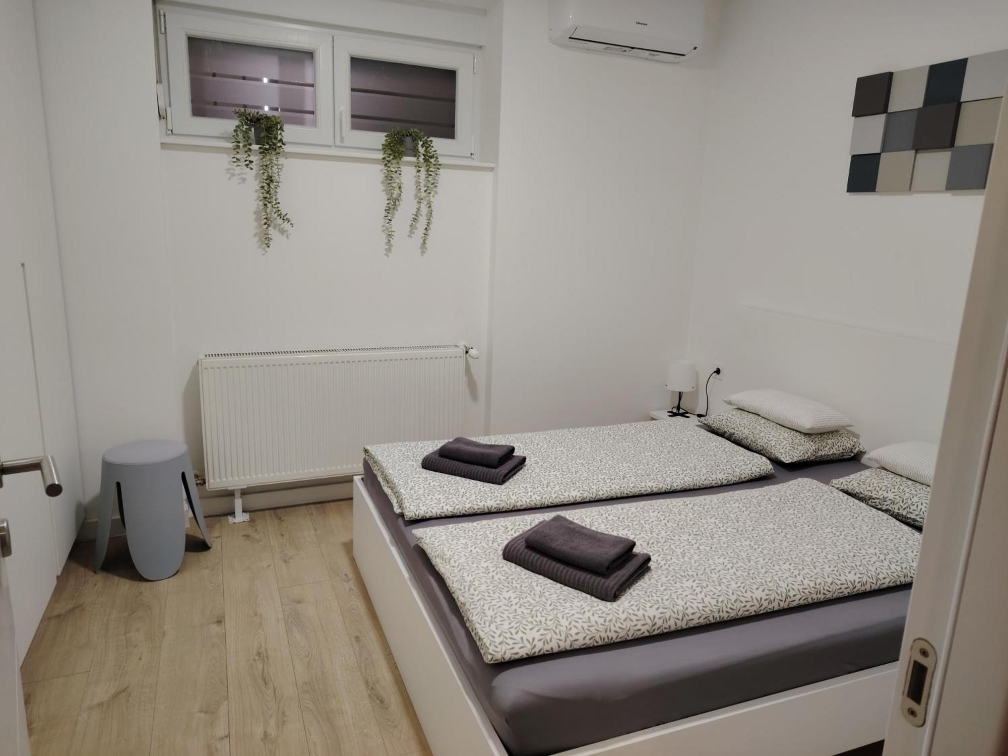 Apartman „Karolina” Nova Gradiska Buitenkant foto